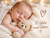 Sødt dåbskort med sovende baby, bamse og teksten Tillykke med dåben. Skriv din personlige hilsen og send kortet gratis online.